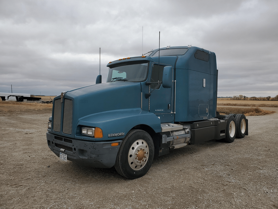 Image of Kenworth T600 Primary image