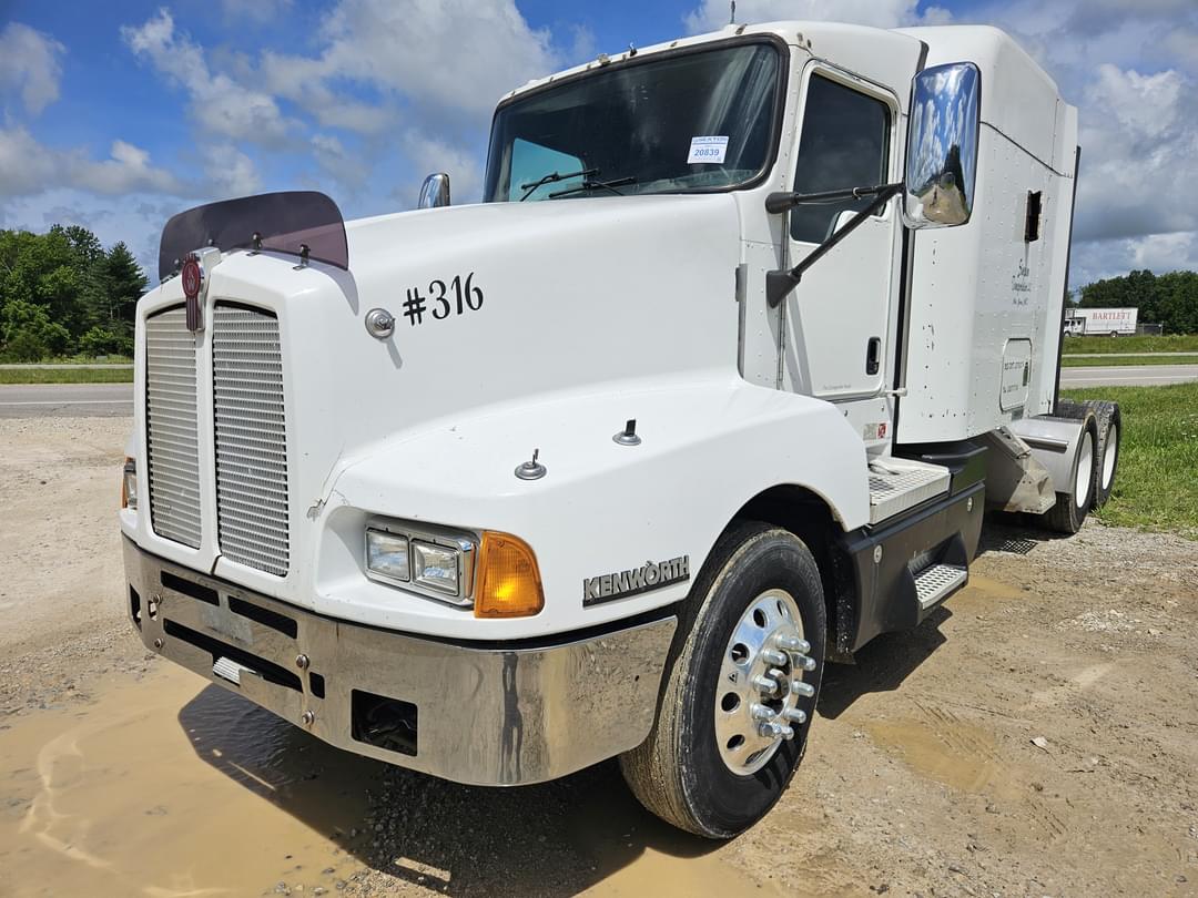 Image of Kenworth T600 Primary image