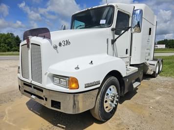 Main image Kenworth T600
