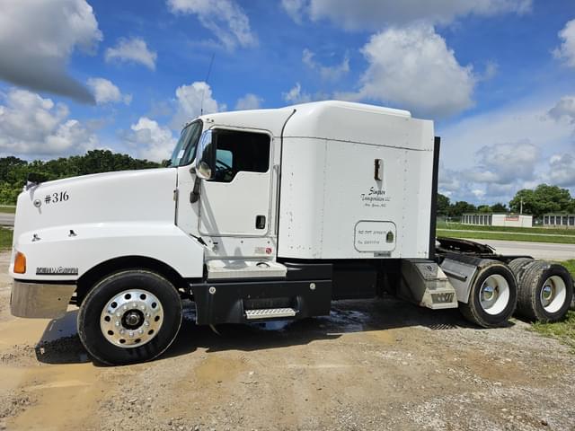 Image of Kenworth T600 equipment image 4