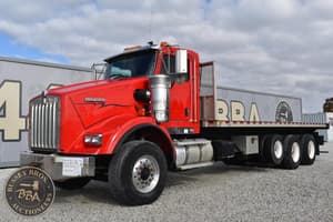 2005 Kenworth T800 Image
