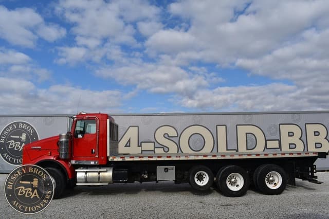 Image of Kenworth T800 equipment image 1