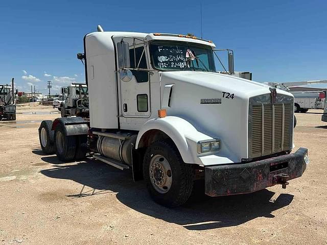 Image of Kenworth T800 equipment image 1