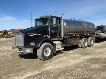 Main image Kenworth T800