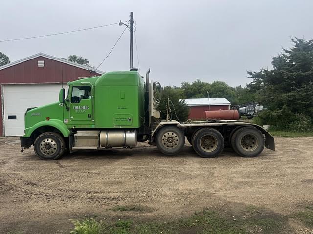 Image of Kenworth T800 equipment image 2