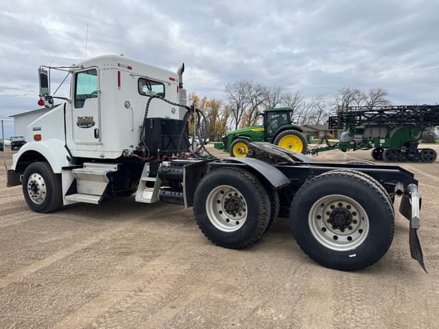 Image of Kenworth T800 equipment image 3