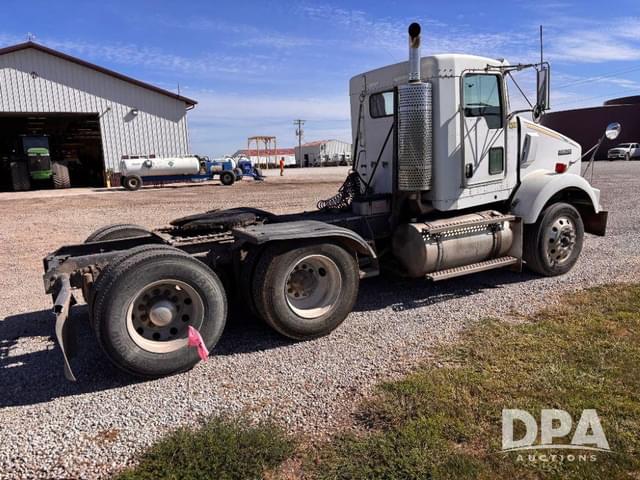 Image of Kenworth T800 equipment image 4