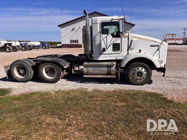 Image of Kenworth T800 equipment image 2