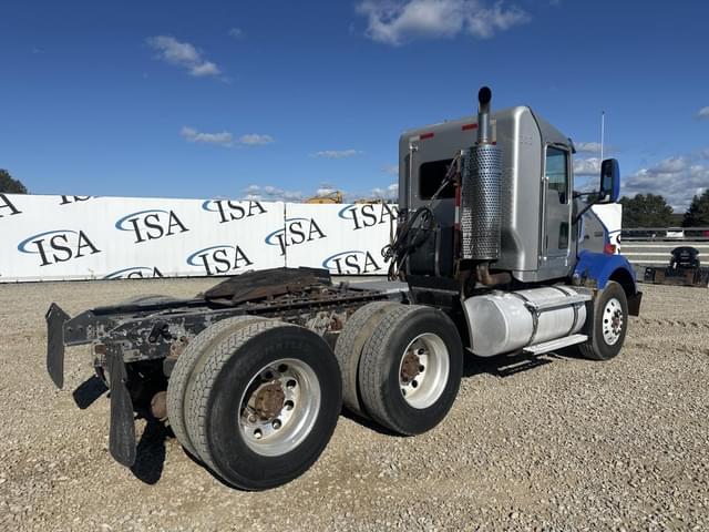 Image of Kenworth T800 equipment image 4