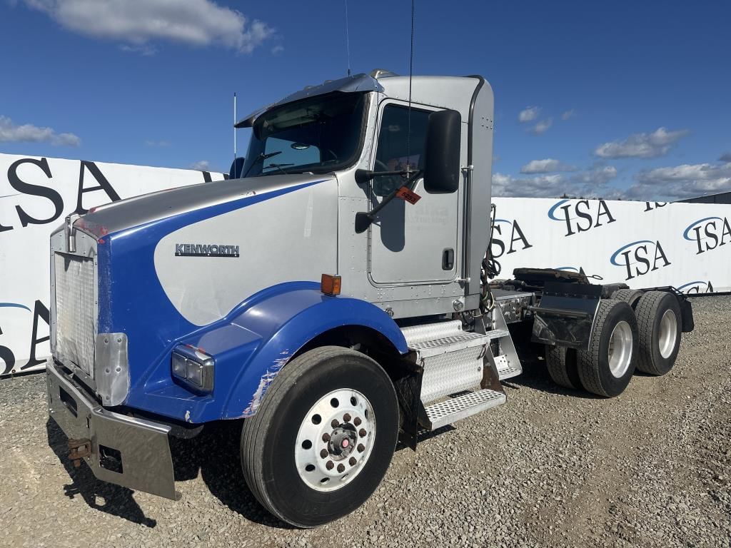 2005 Kenworth T800 Equipment Image0
