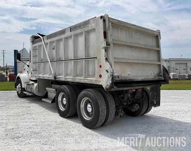 Image of Kenworth T800 equipment image 2