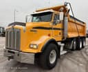 2005 Kenworth T800 Image
