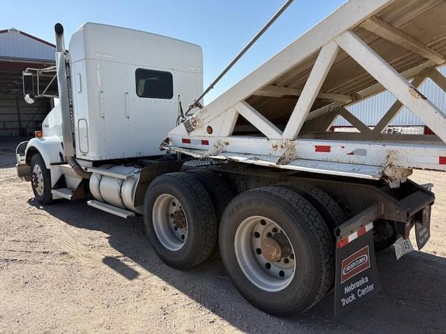 Image of Kenworth T800 equipment image 3