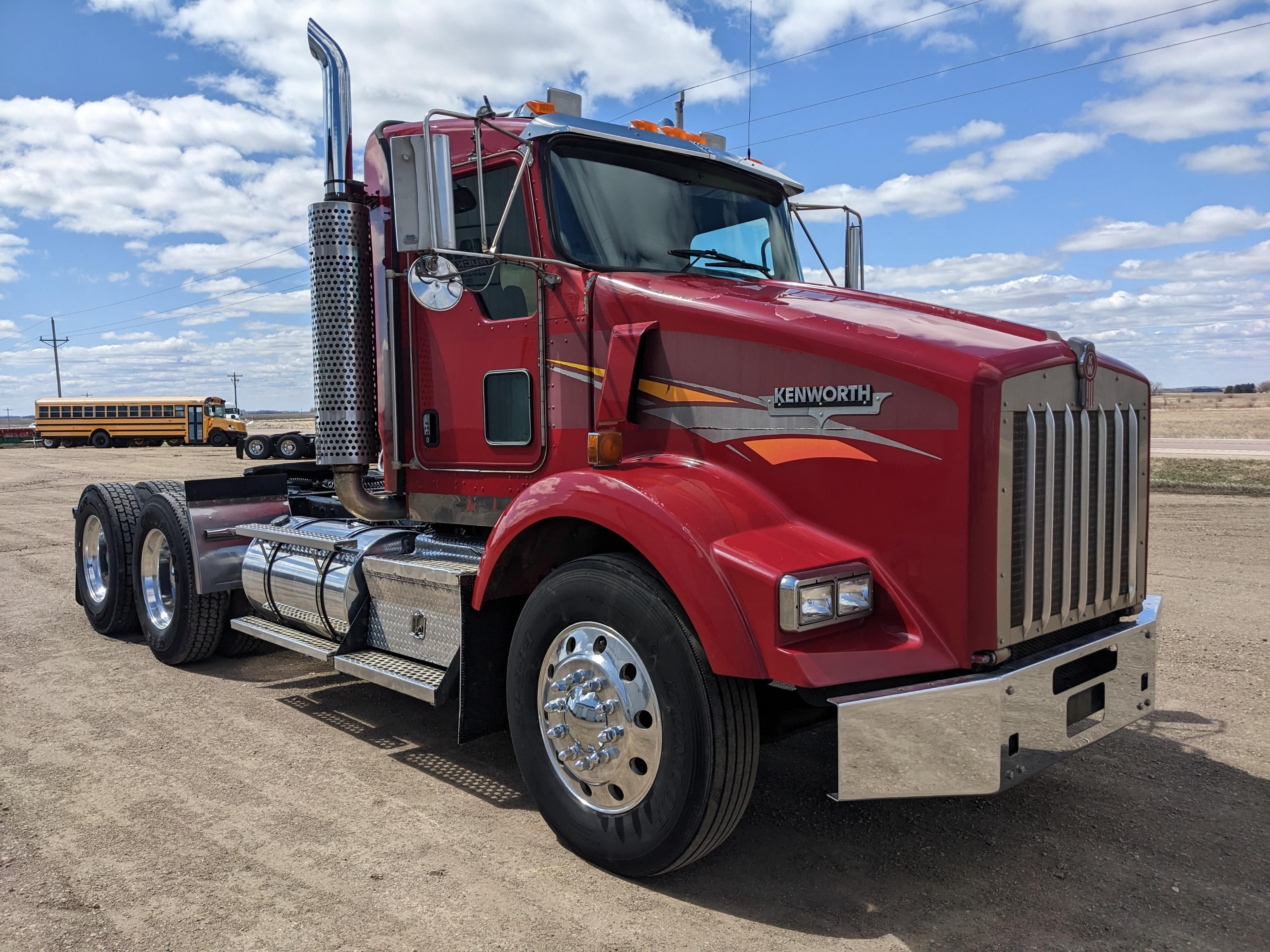 Main image Kenworth T800