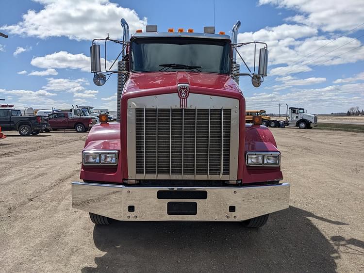 Main image Kenworth T800 3