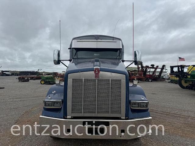 Image of Kenworth T800 equipment image 1