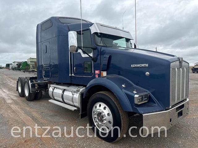 Image of Kenworth T800 equipment image 2