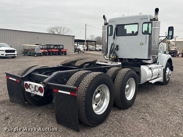 Image of Kenworth T800 equipment image 4