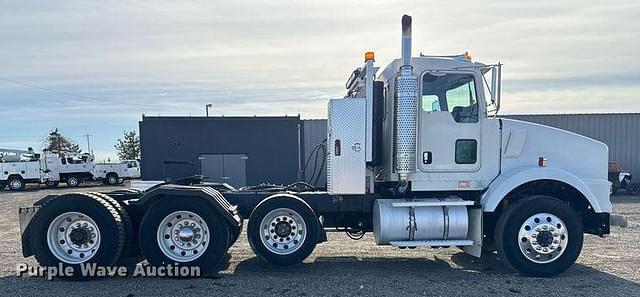 Image of Kenworth T800 equipment image 3