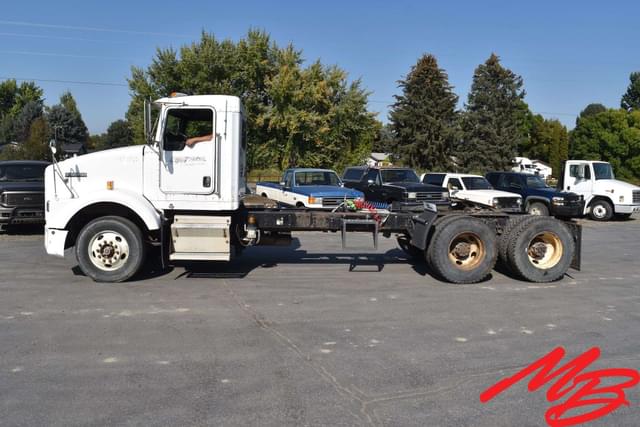 Image of Kenworth T800 equipment image 3