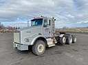 2005 Kenworth T800 Image