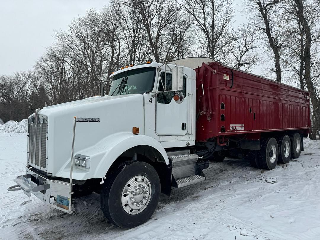 Image of Kenworth T800 Primary image