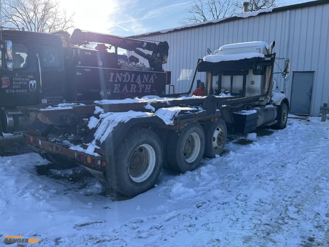 Image of Kenworth T800 equipment image 3