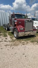 2005 Kenworth W900 Image
