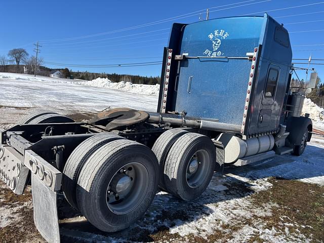Image of Kenworth W900 equipment image 2