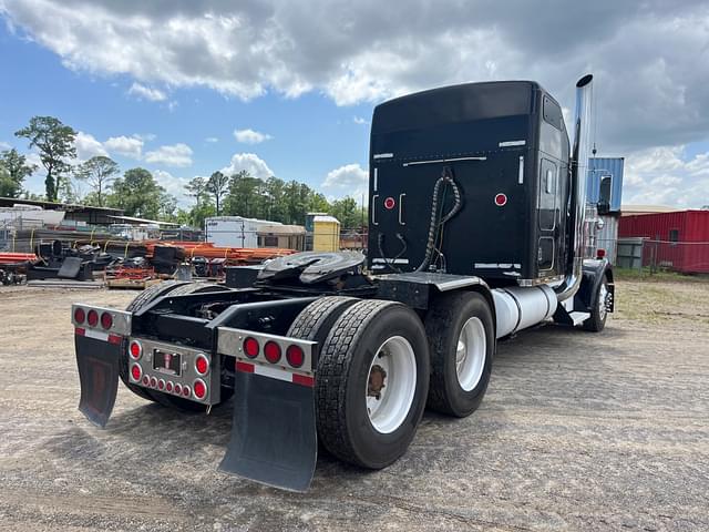 Image of Kenworth W900 equipment image 1