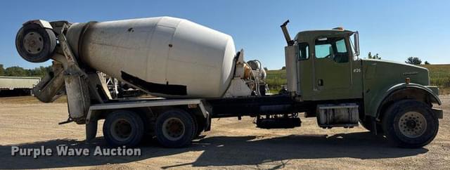Image of Kenworth W900 equipment image 3