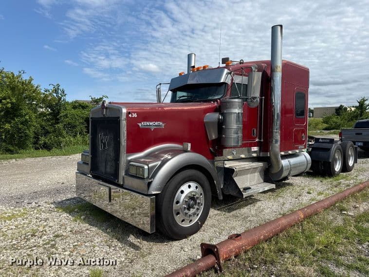 Image of Kenworth W900 Primary image