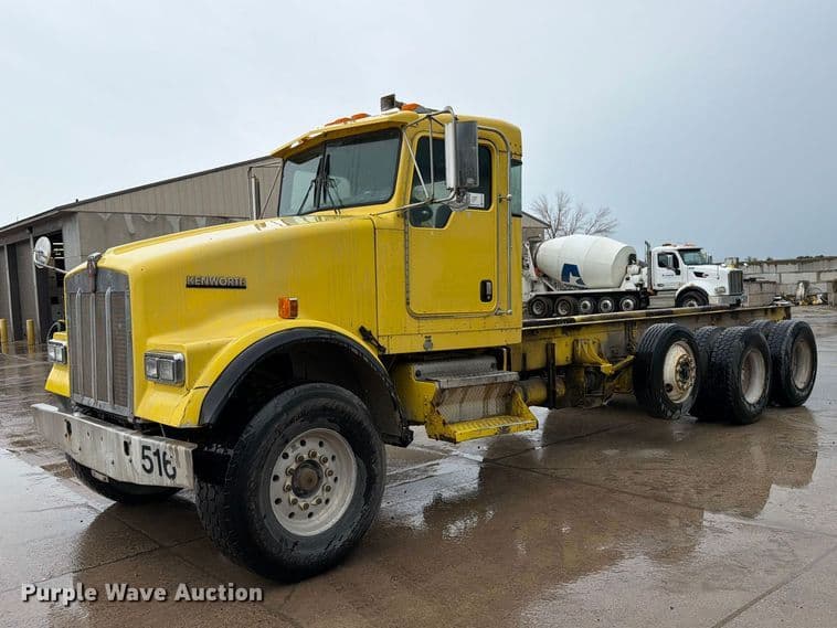 Image of Kenworth W900 Primary image