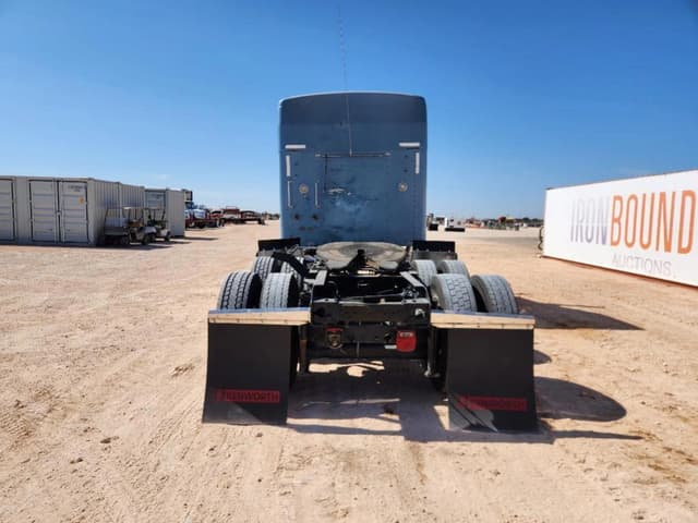 Image of Kenworth W900 equipment image 3