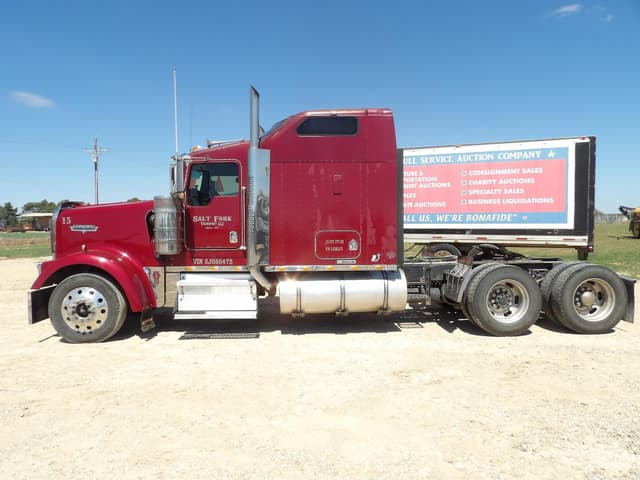 Image of Kenworth W900L equipment image 1