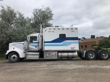 Main image Kenworth W900L
