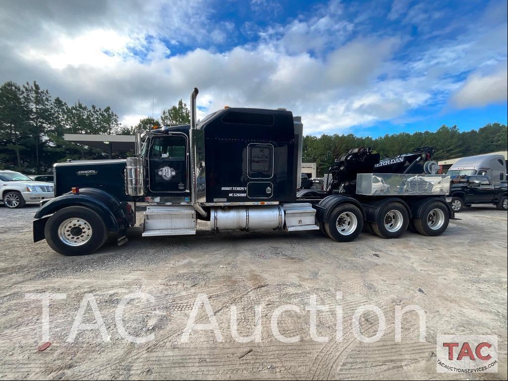 Image of Kenworth W900L Primary image