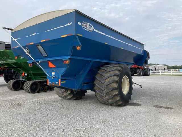 Image of Kinze 1050 equipment image 2