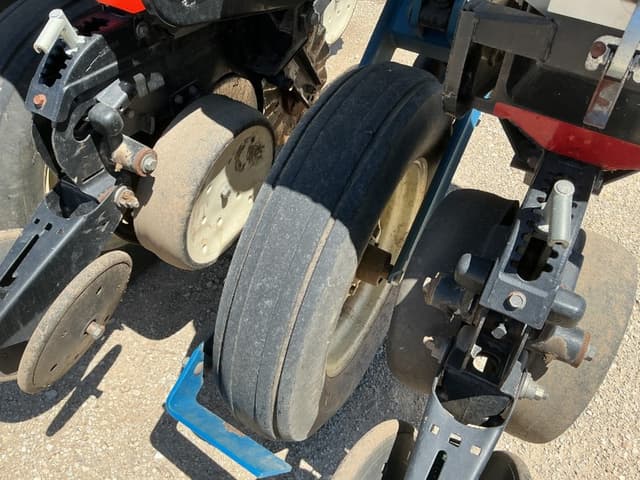 Image of Kinze 3000 equipment image 4