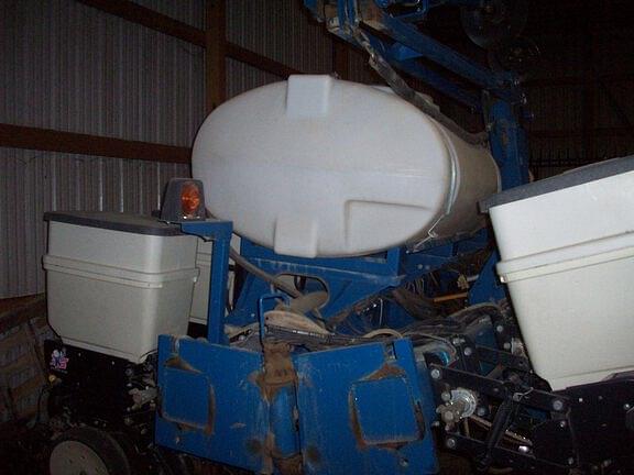 Image of Kinze 3200 Image 0