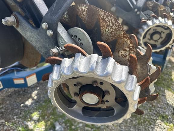 Image of Kinze 3500 equipment image 4