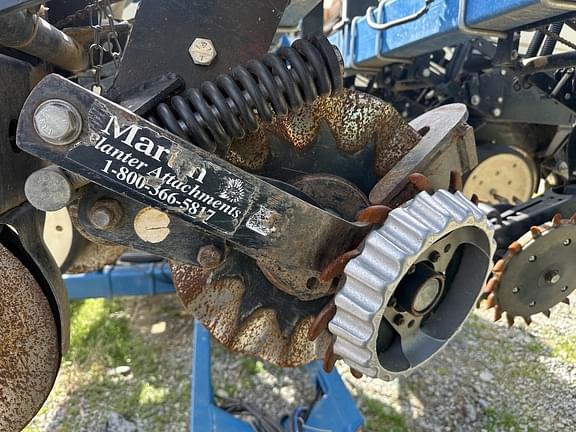 Image of Kinze 3500 equipment image 1