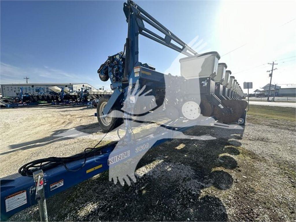 Image of Kinze 3600 Primary image