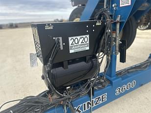 Main image Kinze 3600 13