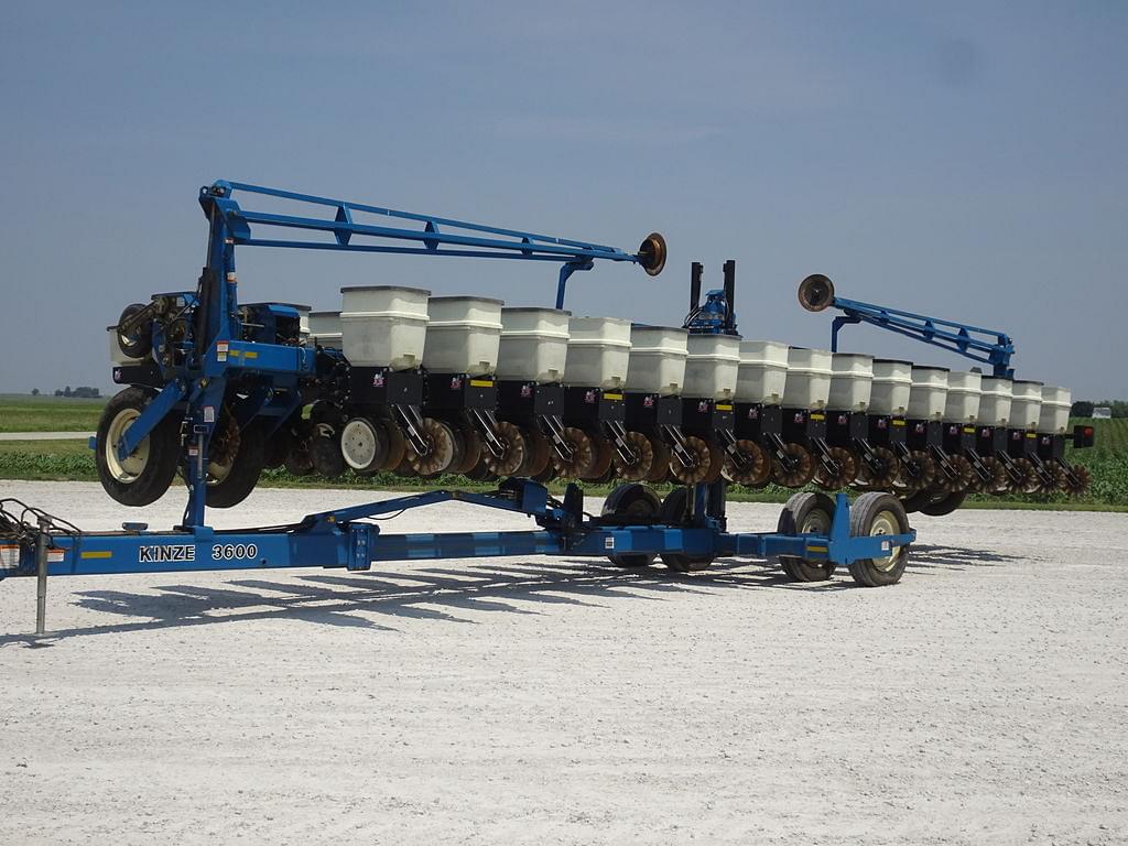 Image of Kinze 3600 Primary image