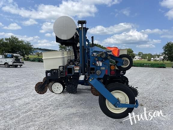 Image of Kinze 3600 equipment image 4