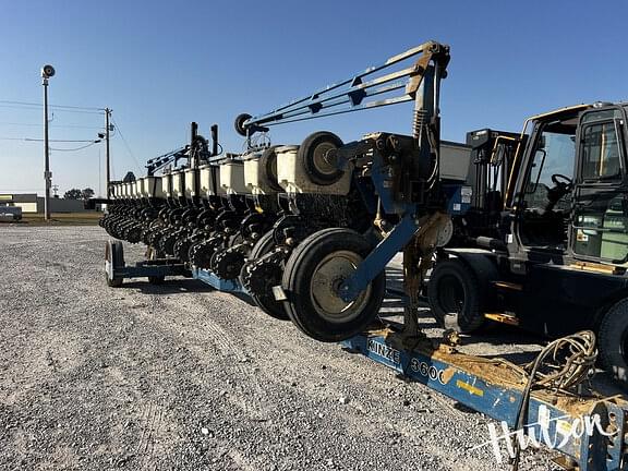 Image of Kinze 3600 Primary image