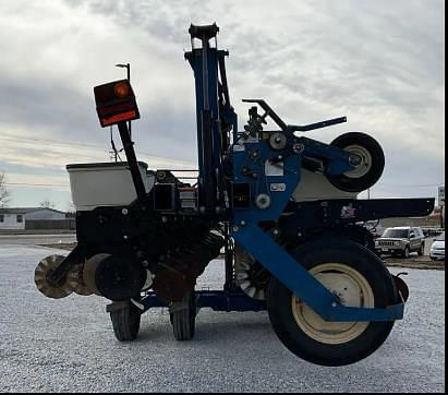 Image of Kinze 3600 equipment image 3