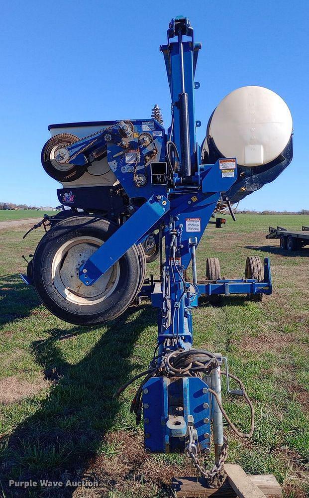 Image of Kinze 3600 equipment image 1