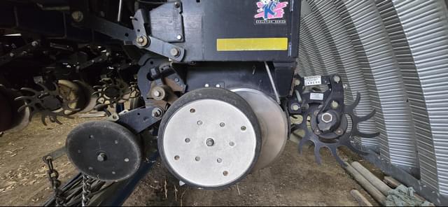 Image of Kinze 3600 equipment image 4